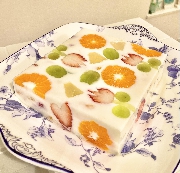 おやつにフルーツ牛乳寒天