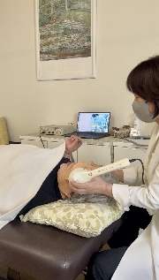 頭蓋骨仙骨セラピーで髪の毛ハリコシ